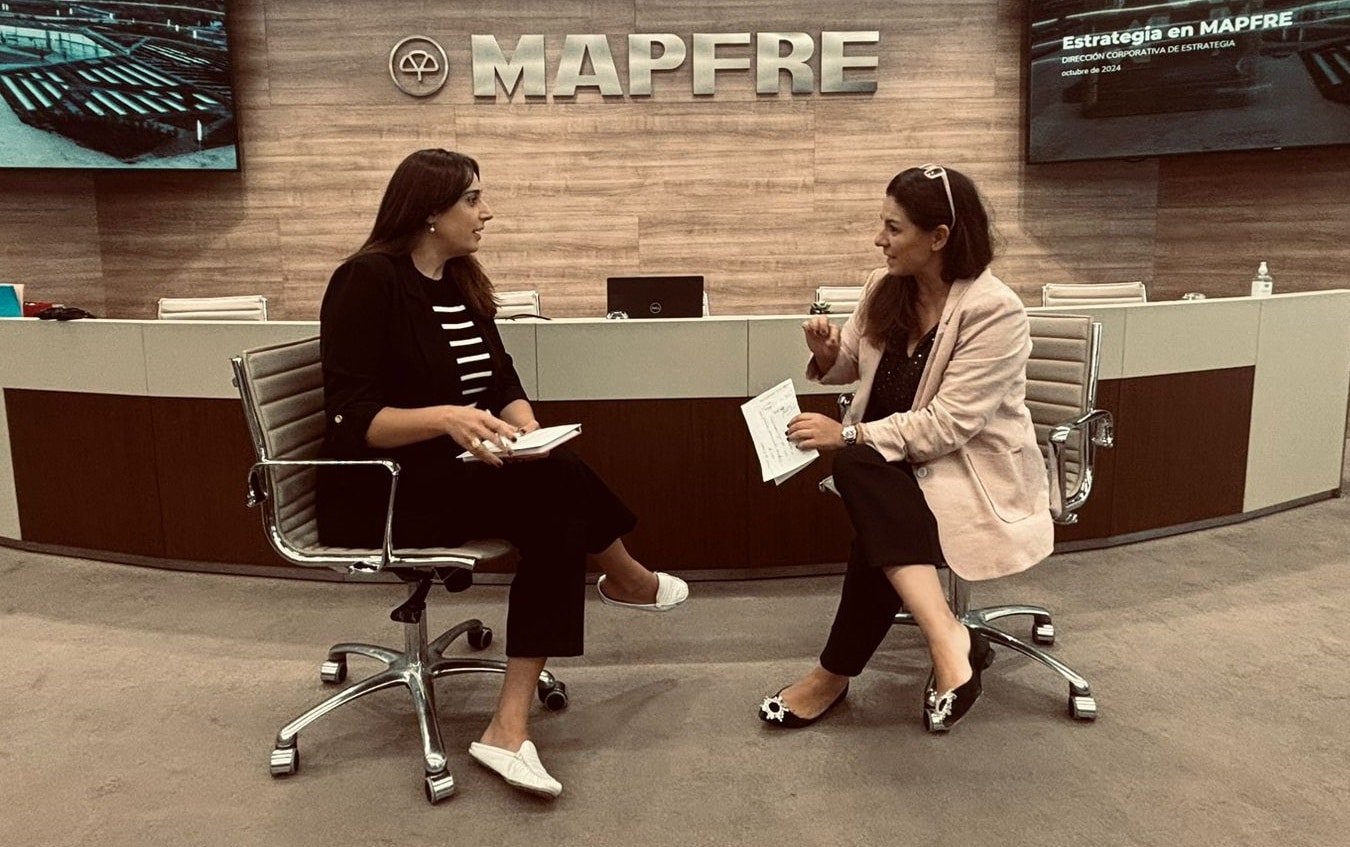 Agustina Monti (left) and Laura González (right), Legal Affairs Director and General Secretary at MAPFRE Argentina and Legal Director at MAPFRE Global Risks, respectively.